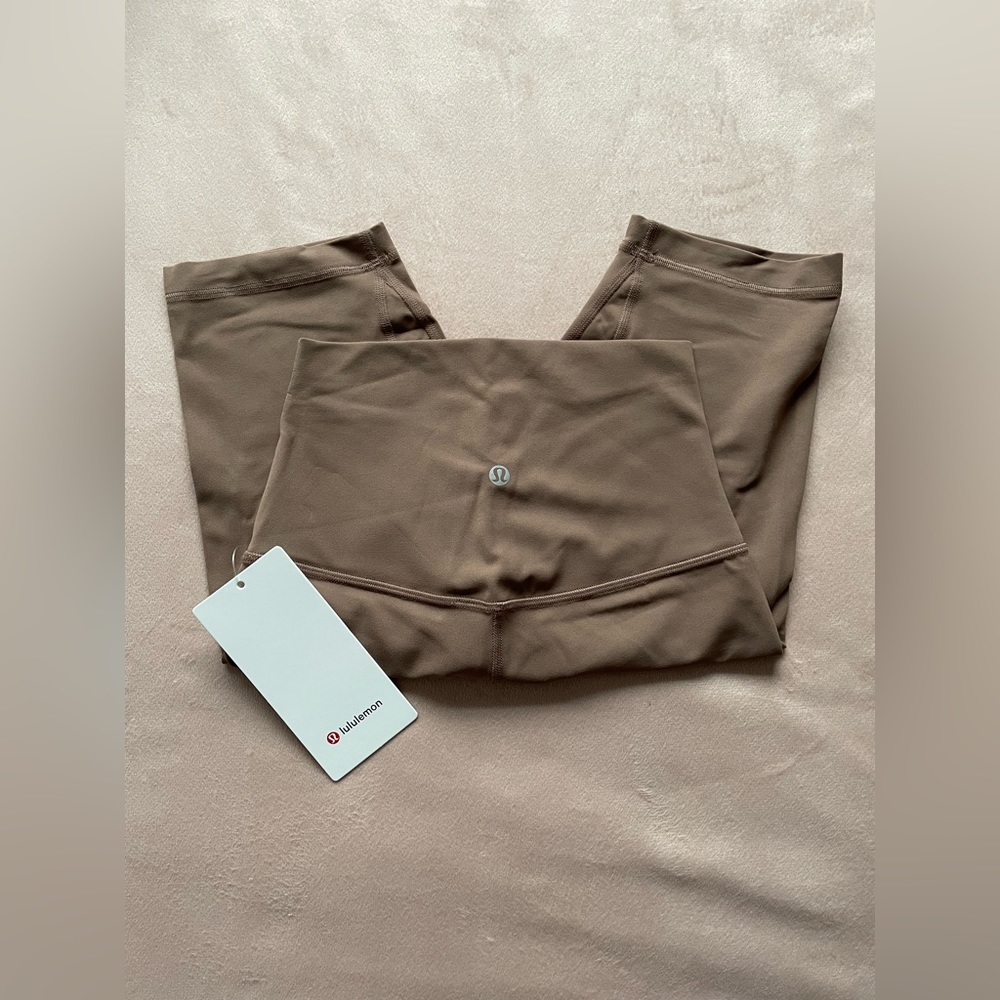 Lululemon Align SHR Short 10” Size 4 Super High Rise
CCAO Cacao NWT